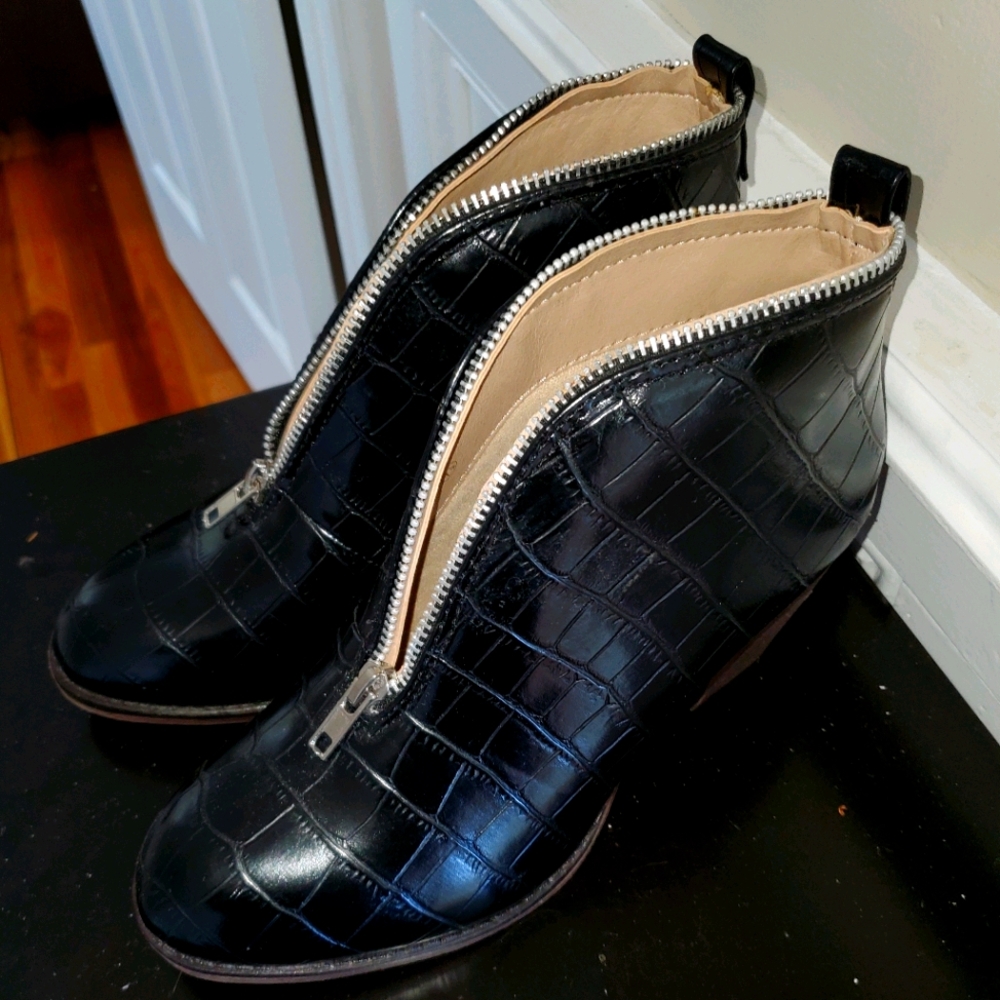 Zipper Top Black Bootie